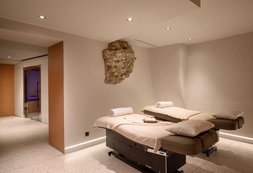 هتل Zlata Ladjica Boutique