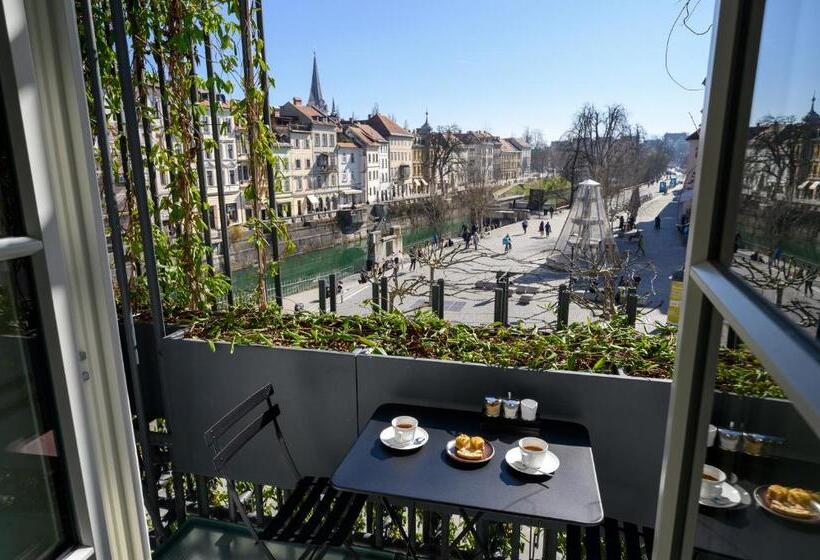 هتل Zlata Ladjica Boutique