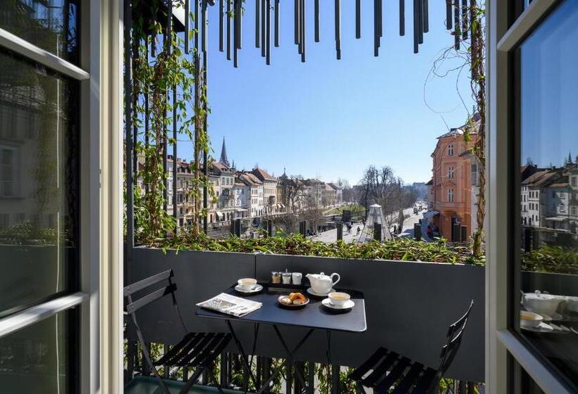 هتل Zlata Ladjica Boutique