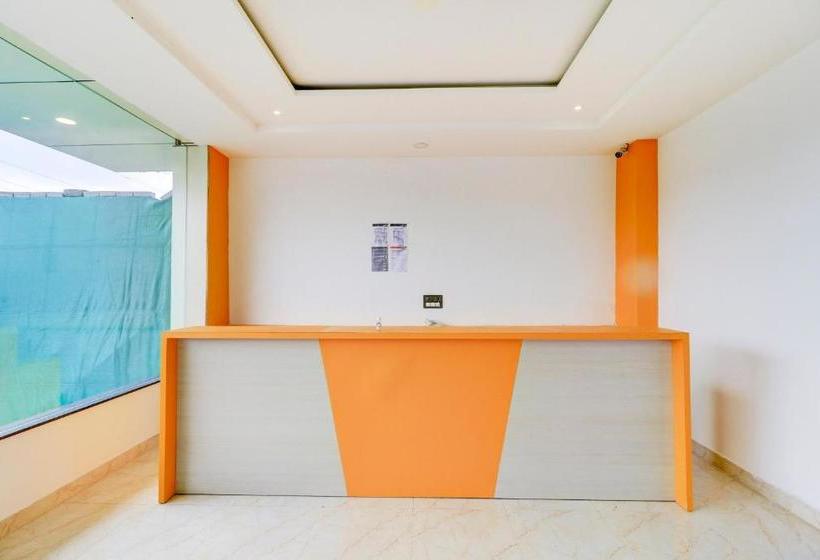 Oyo 74366 Hotel Rudra