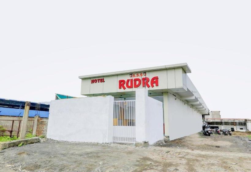 Oyo 74366 Hotel Rudra