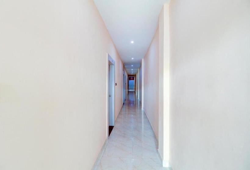 Oyo 74366 Hotel Rudra