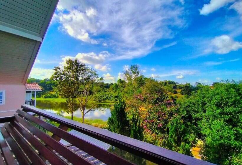 Ozone Chomdao Resort