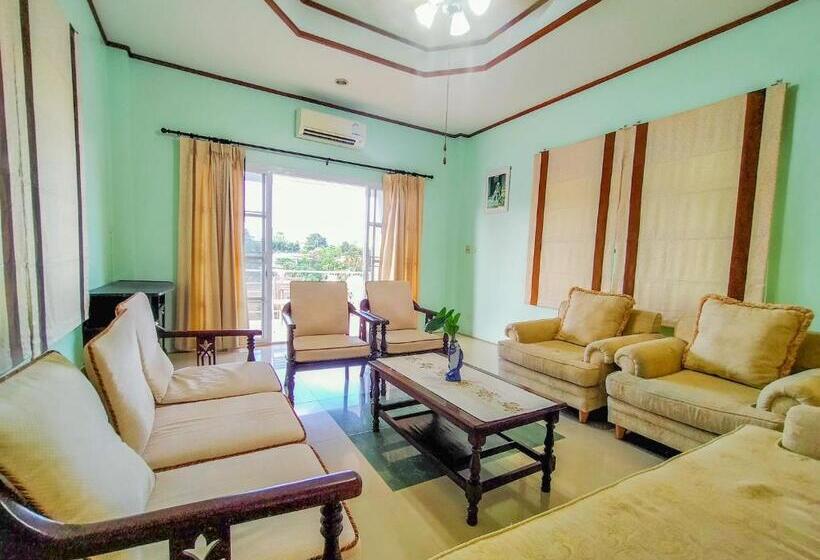 Ozone Chomdao Resort