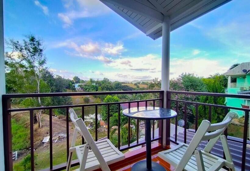 Ozone Chomdao Resort