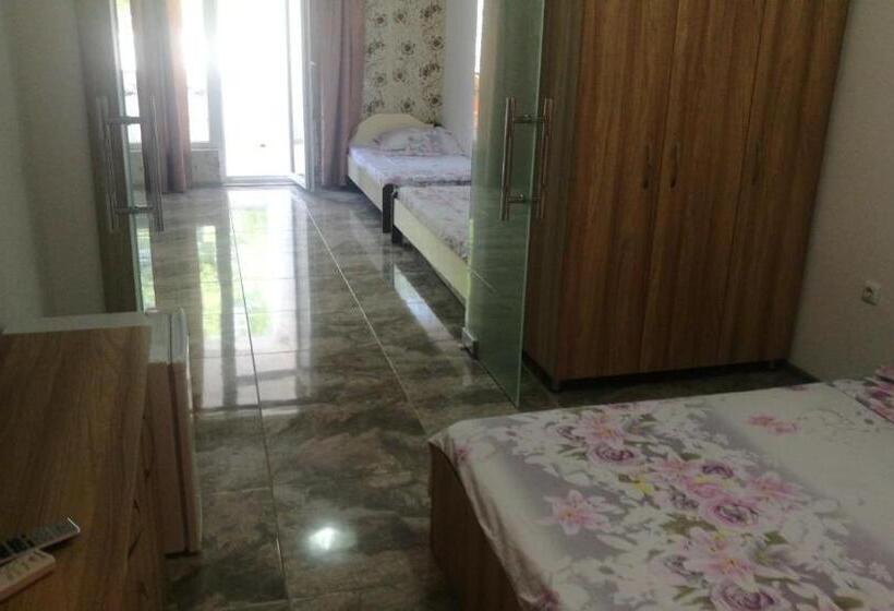 膳宿费 къща за гости ели