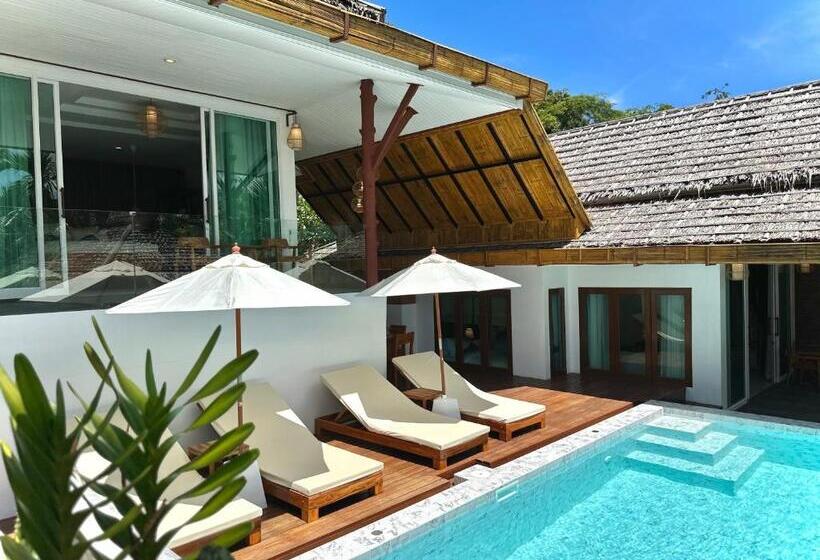 펜션 Baan Phuvara Retreat   Romantic Jacuzzi Mountain View Villas