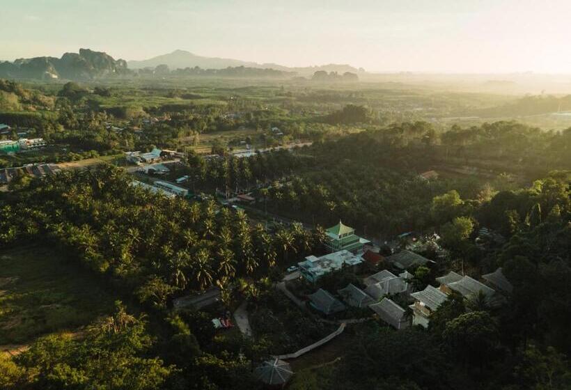 펜션 Baan Phuvara Retreat   Romantic Jacuzzi Mountain View Villas