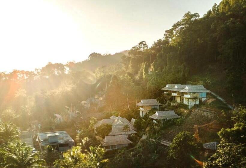 پانسیون Baan Phuvara Retreat   Romantic Jacuzzi Mountain View Villas