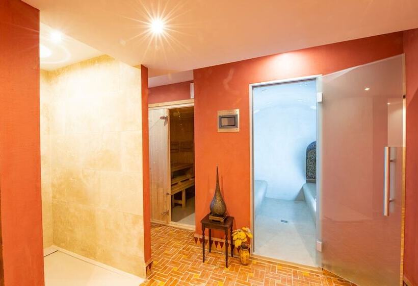 بنسيون Bastide Saint Estève