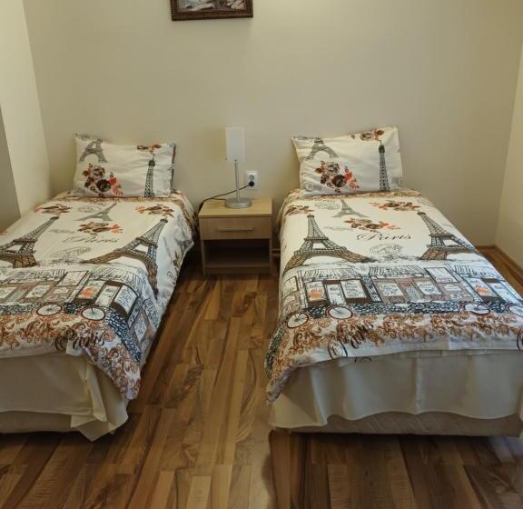 膳宿费 Guest Rooms Bansko