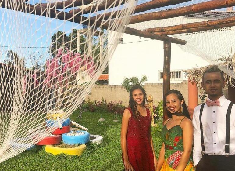 ペンション Paraiso Dos Reis