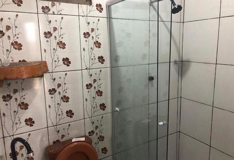 ペンション Paraiso Dos Reis