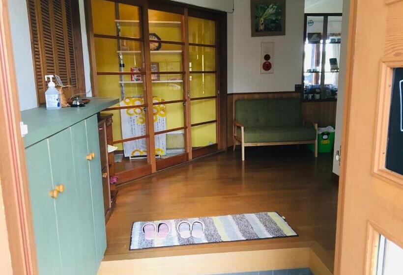 פנסיון Radish House