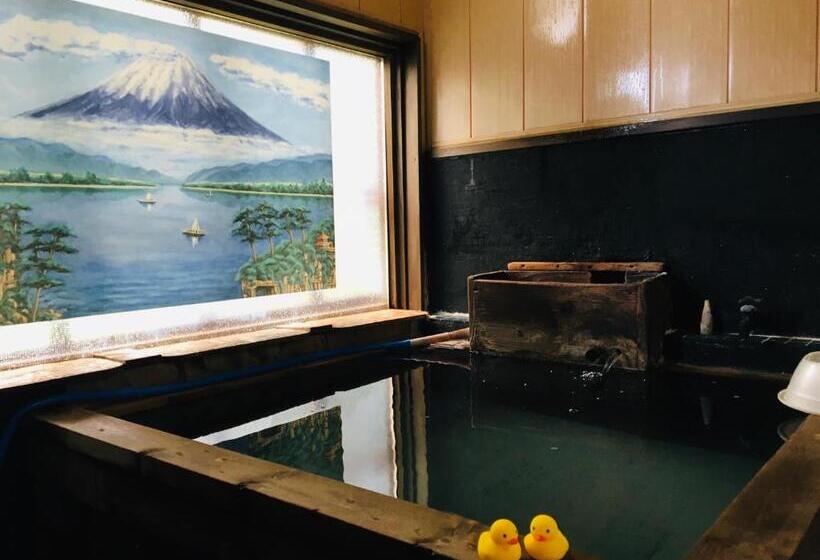 פנסיון Radish House