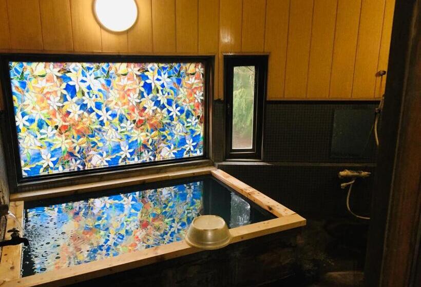 פנסיון Radish House