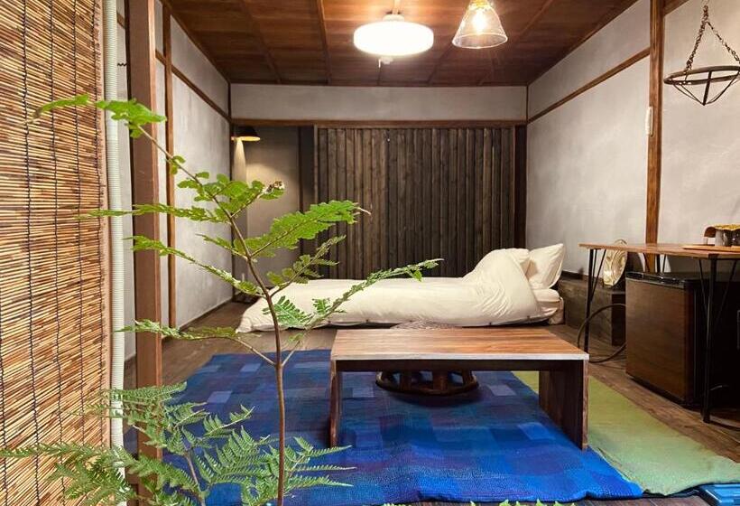 پانسیون 六根ゲストハウス Rokkon Guest House