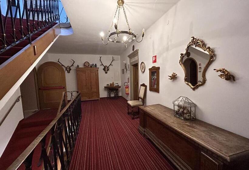 פנסיון Roter Adler