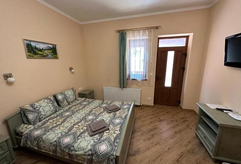 פנסיון Villa Magda