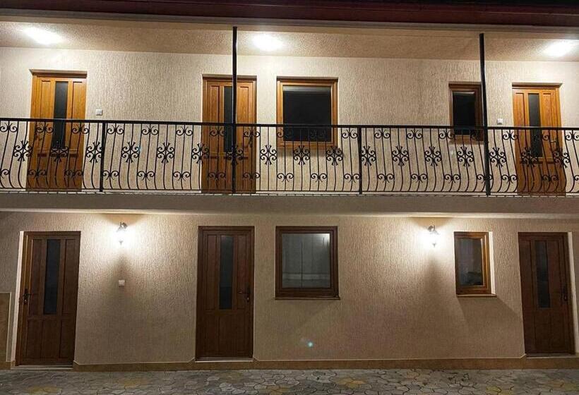 פנסיון Villa Magda