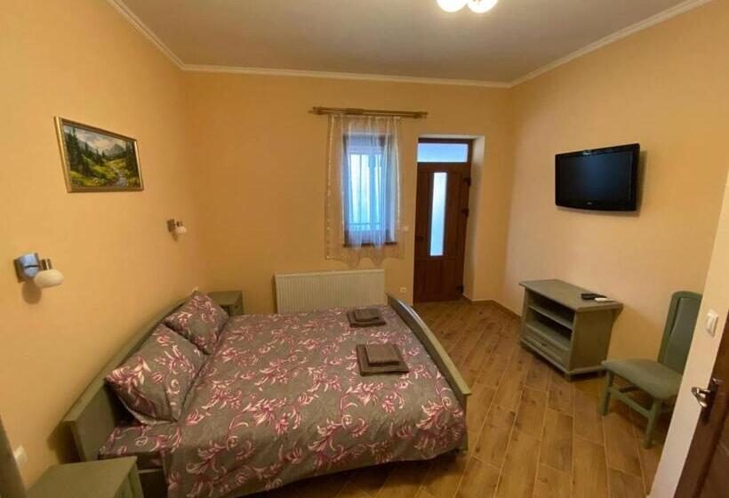 פנסיון Villa Magda