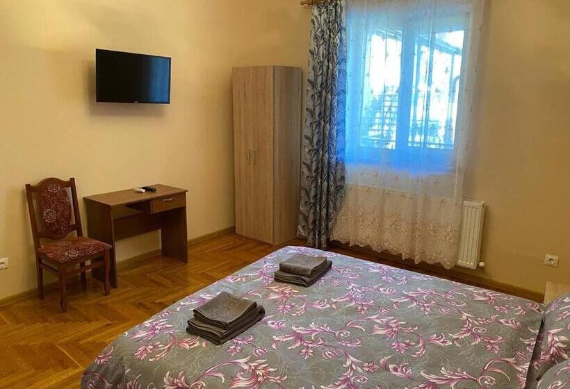 פנסיון Villa Magda