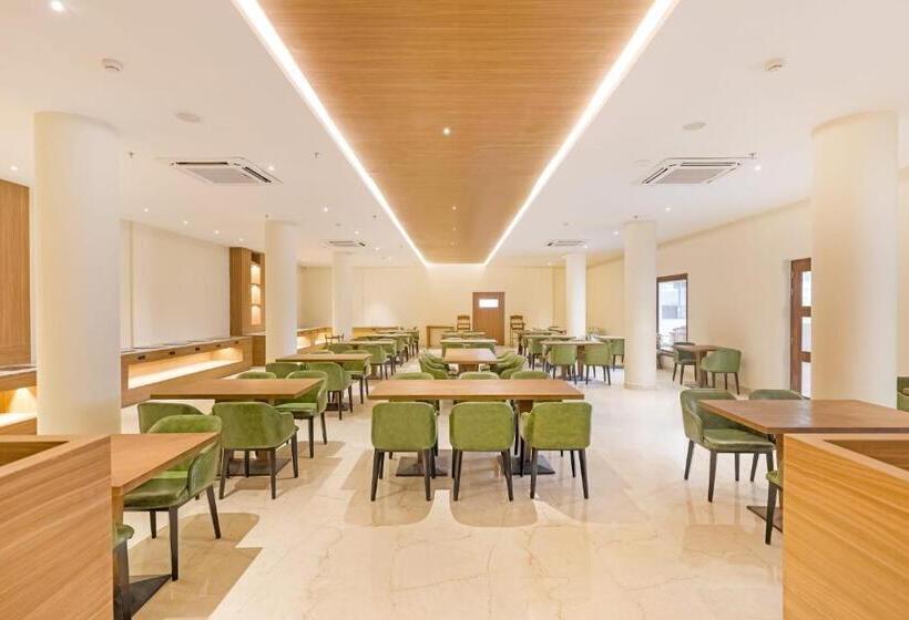 استراحتگاه Club Mahindra Arookutty, Alleppey