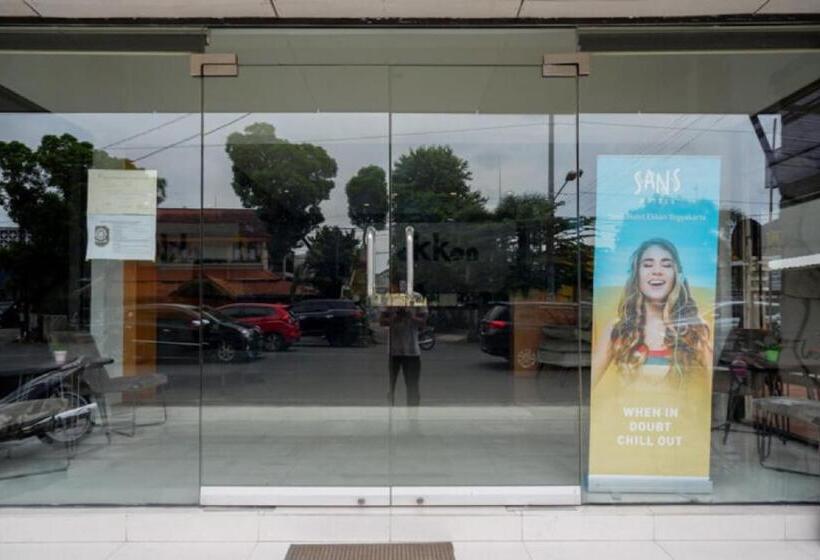 Sans Hotel Ekkon Yogyakarta By Reddoorz