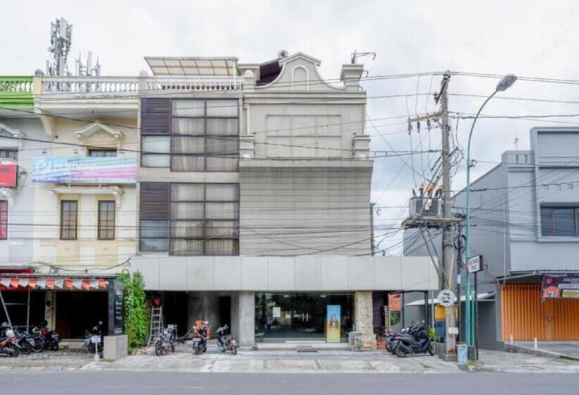 Sans Hotel Ekkon Yogyakarta By Reddoorz