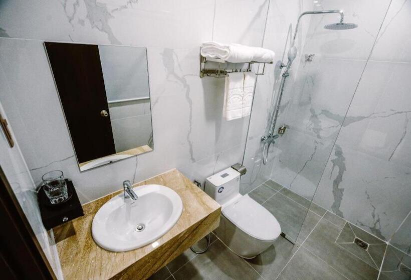 Sunrise Hotel Hà Tiên