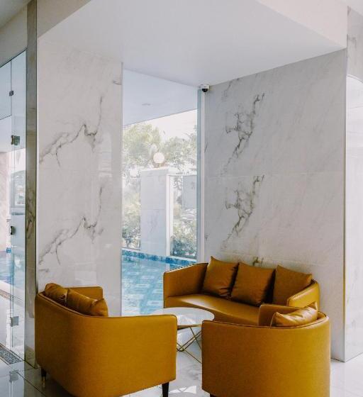 Sunrise Hotel Hà Tiên