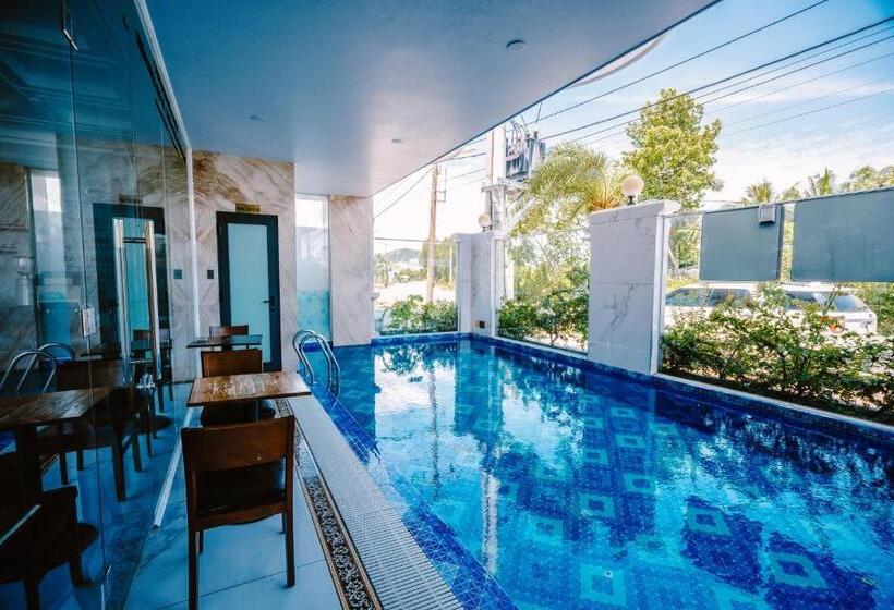 Sunrise Hotel Hà Tiên