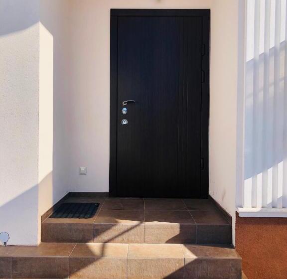 הוסטל Chayka Home