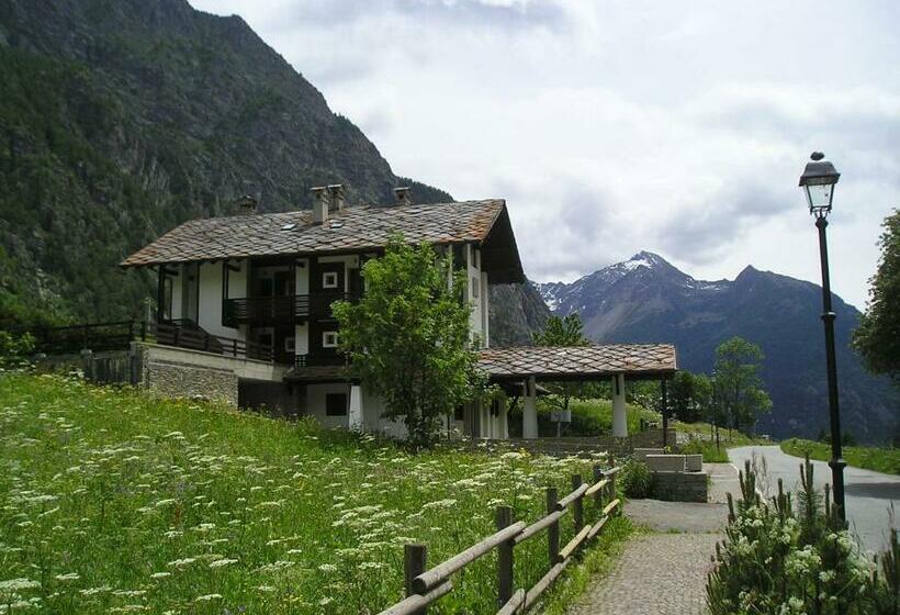 הוסטל Dortoir De Ollomont