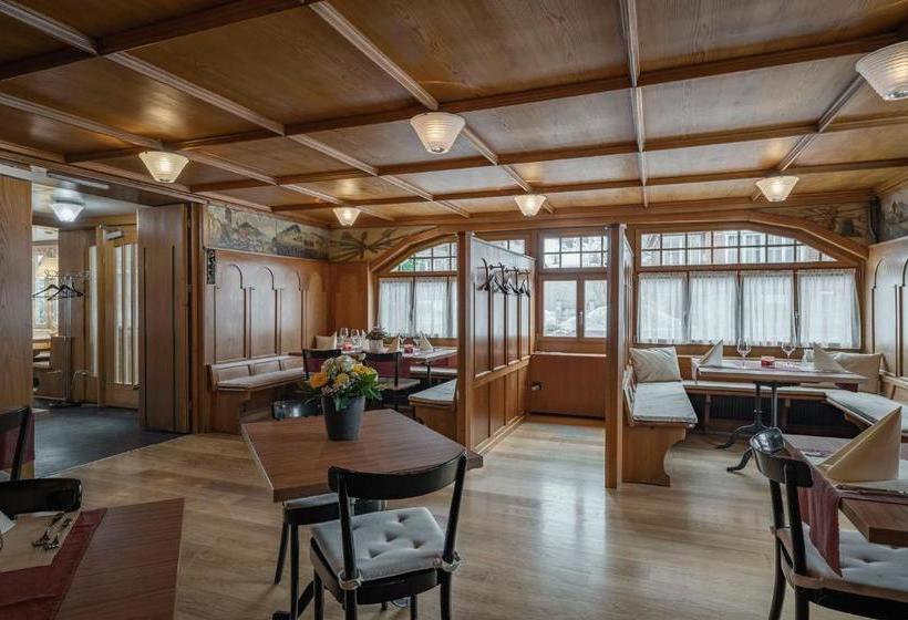 호스텔 Gästezimmer Im Dorfzentrum