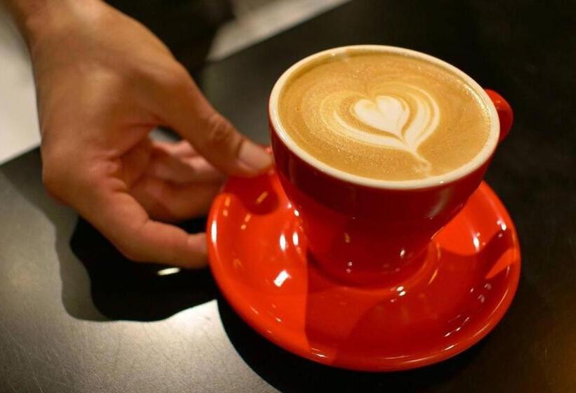 הוסטל 石と鉄 House Of Stone And Iron