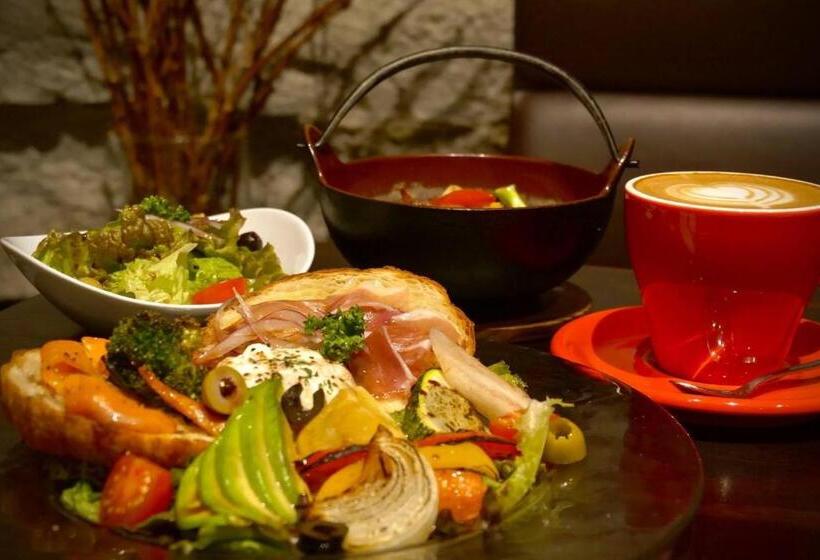 הוסטל 石と鉄 House Of Stone And Iron