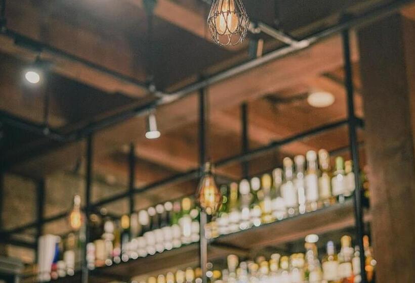 הוסטל 石と鉄 House Of Stone And Iron