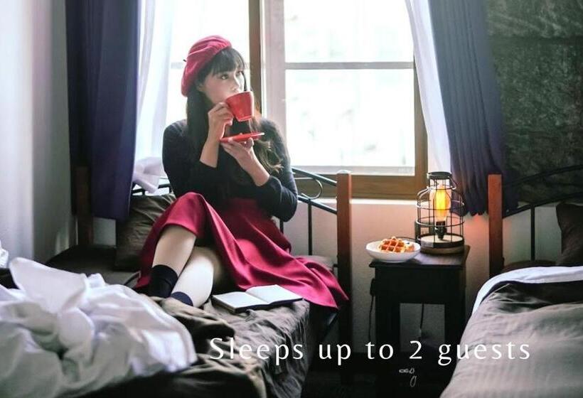 הוסטל 石と鉄 House Of Stone And Iron