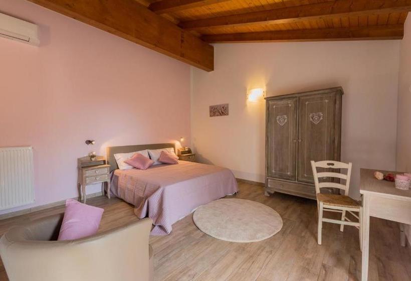 ベッドアンドブレックファースト Sara&sara Alloggio Agrituristico