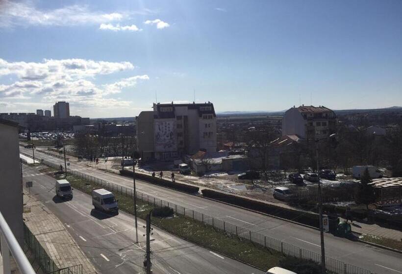 Family Hotel   City Hotel Yambol