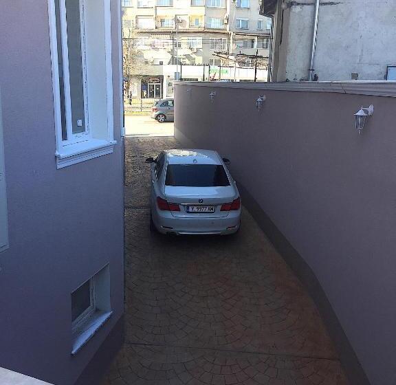 Family Hotel   City Hotel Yambol