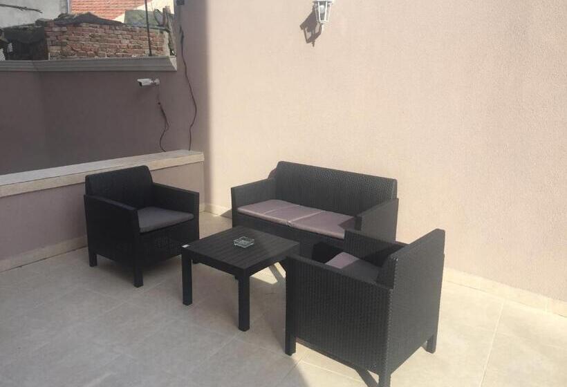 Family Hotel   City Hotel Yambol