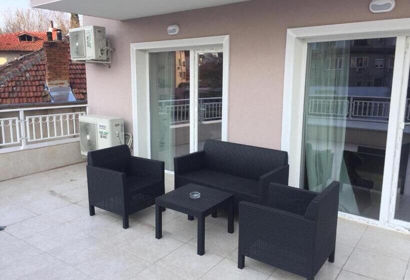 Family Hotel   City Hotel Yambol