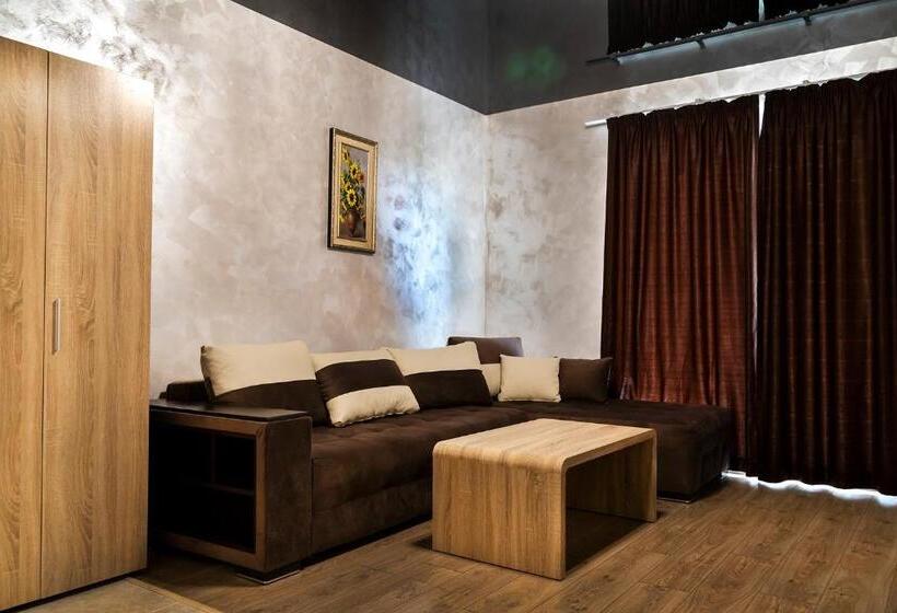 Family Hotel   City Hotel Yambol