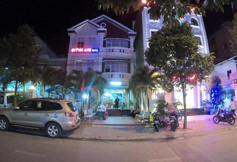 Hoàng Gia Hotel Côn đảo