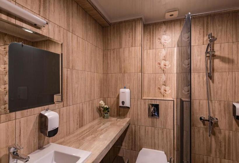 בית מלון כפרי семеен хотел магнолия