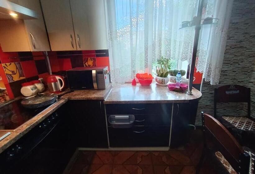 هتل апартаменти без відключень світла  світло вода є цілодобово крес фрунзе