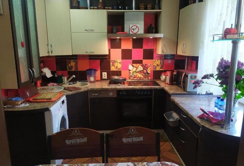 هتل апартаменти без відключень світла  світло вода є цілодобово крес фрунзе