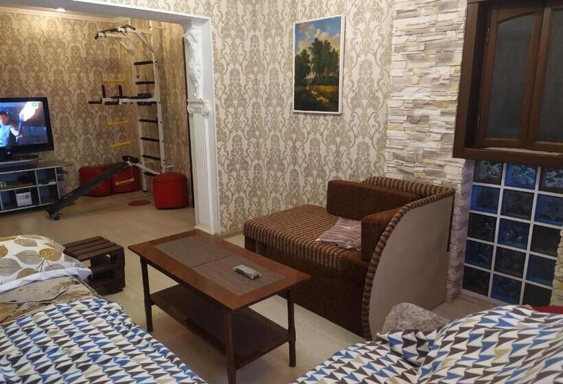 هتل апартаменти без відключень світла  світло вода є цілодобово крес фрунзе